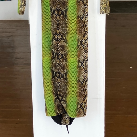 Pretty Little Things green animal print dress - Picture 7 of 7